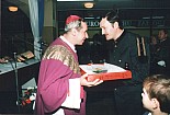 832.jpg